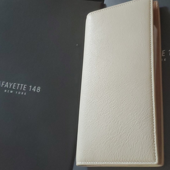Lafayette 148 LEATHER PASSPORT HOLDER - Picture 8 of 12